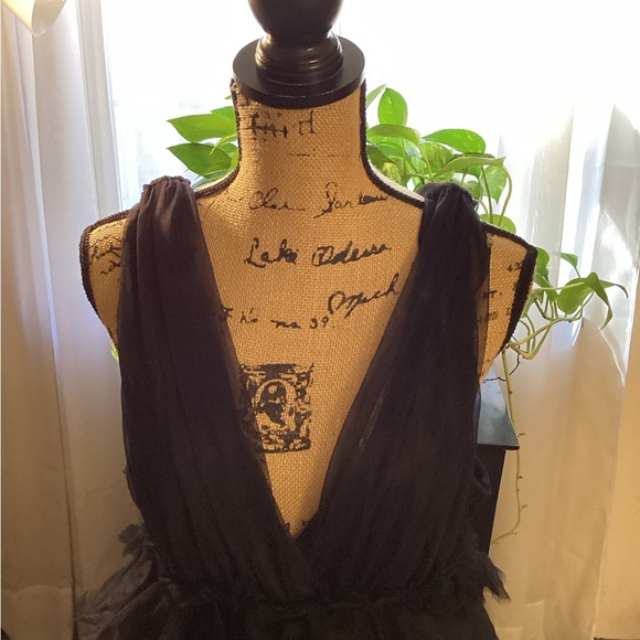 Black Dress - Picture 5 of 5